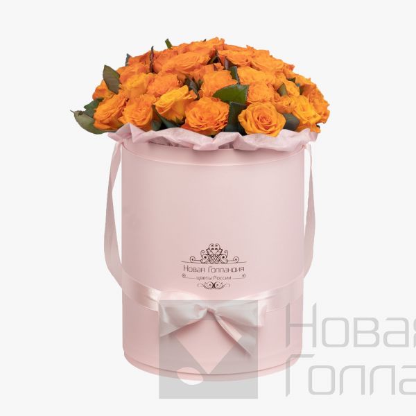 51 оранжевая роза в большой розовой шляпной коробке №597