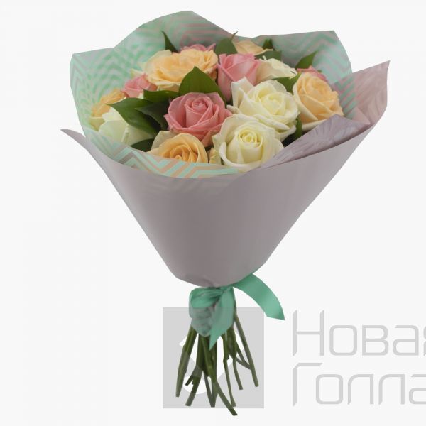 Букет 11 разноцветных роз с декором