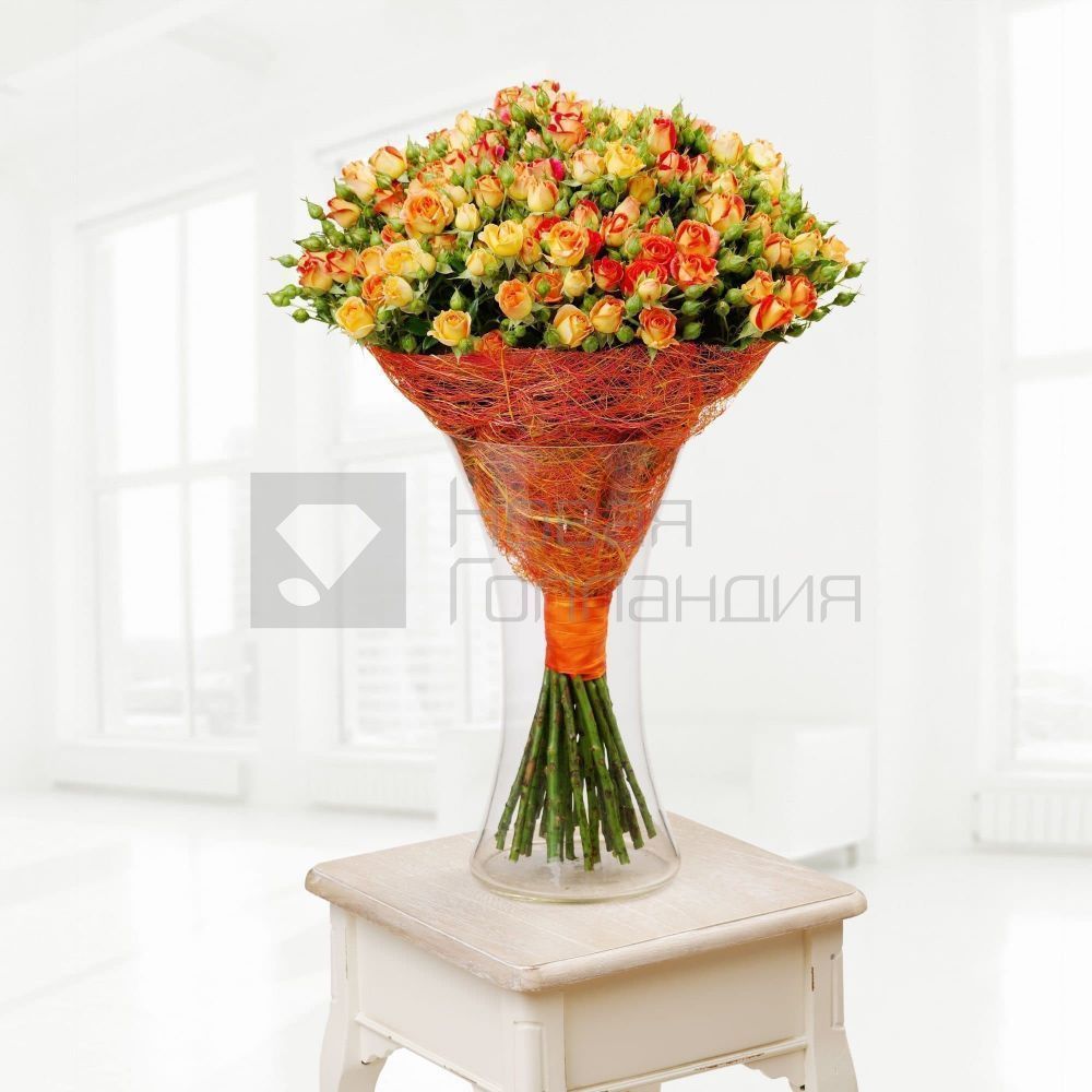 Букет 51 оранжевая кустовая роза