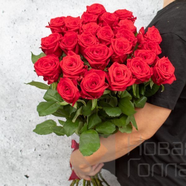 Букет 25 красных роз 70 см