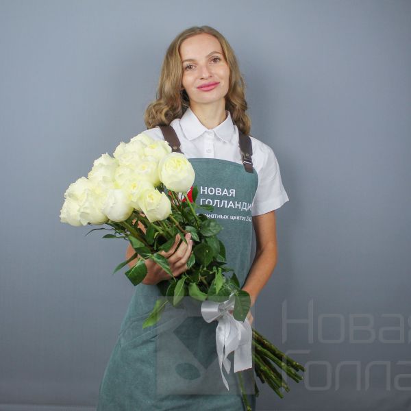 Букет 21 белая роза Премиум Эквадор 70см